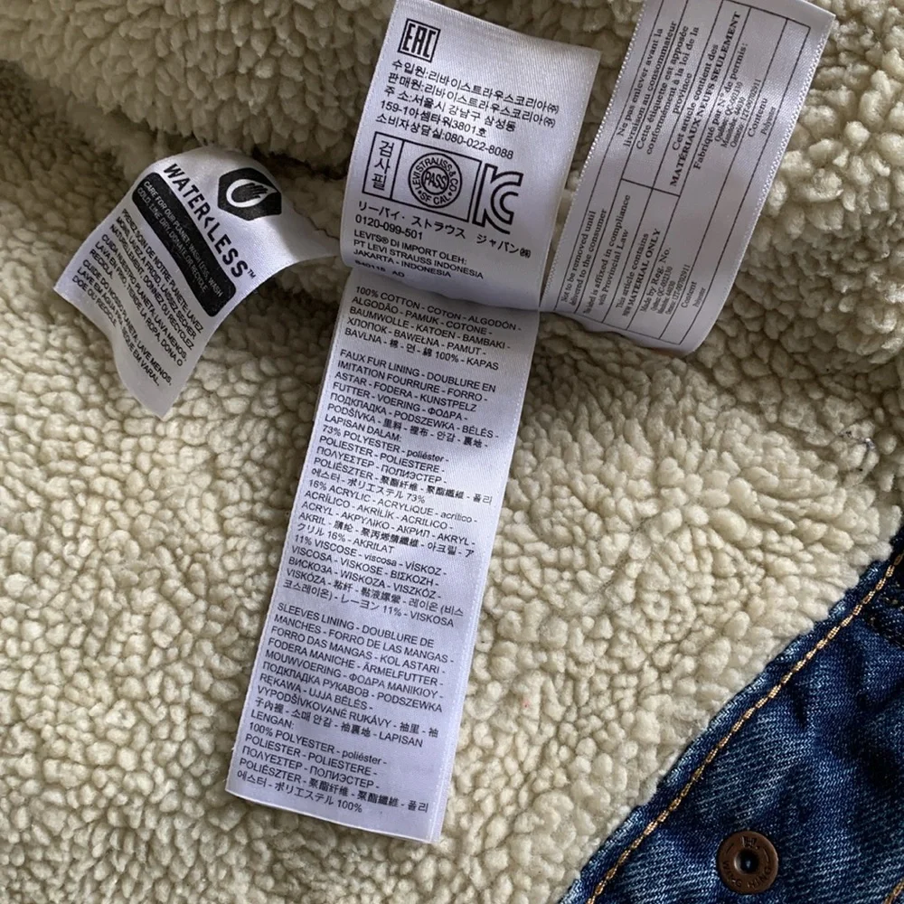 Levi’s Sherpa Fleece Jean Jacket - Picture 9 of 12
